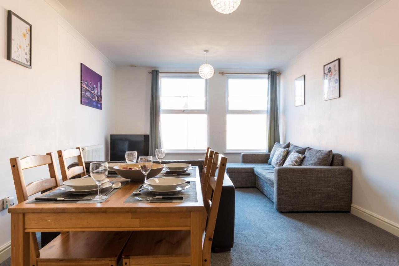 Old Town Central Apartments Swindon Ngoại thất bức ảnh