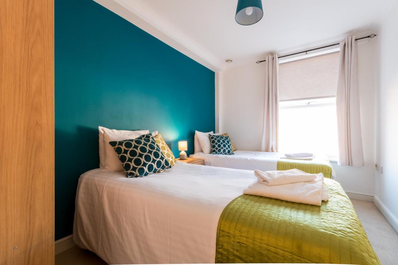 Old Town Central Apartments Swindon Ngoại thất bức ảnh
